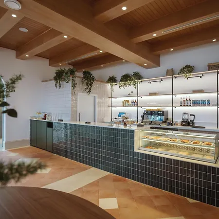 Dreams Madeira & Marina Hotell 5*