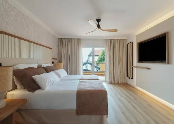 Dreams Madeira & Marina ホテル 5*