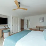 فندق Dreams Madeira & Marina 5*