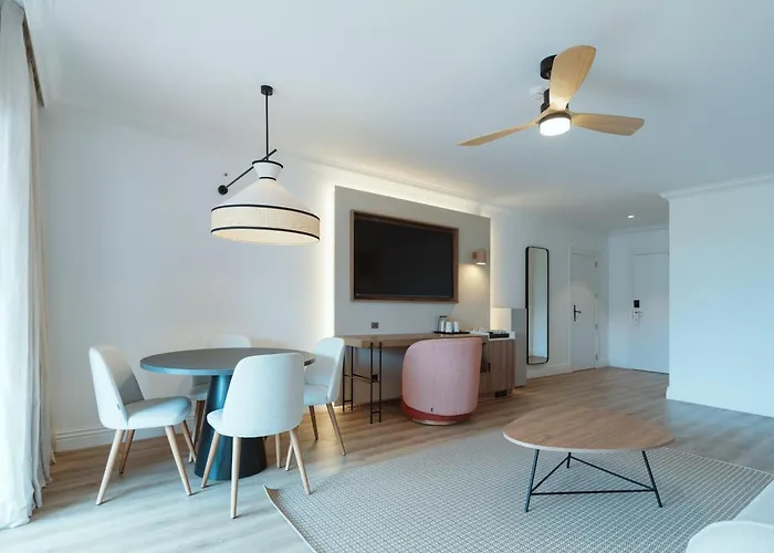 Dreams Madeira & Marina