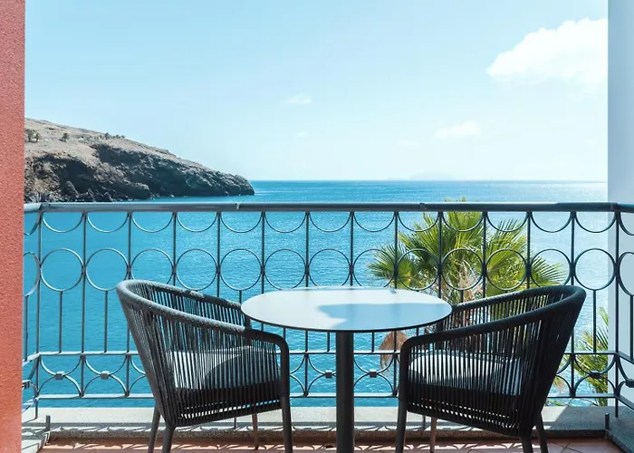 Hotel Dreams Madeira & Marina 5*